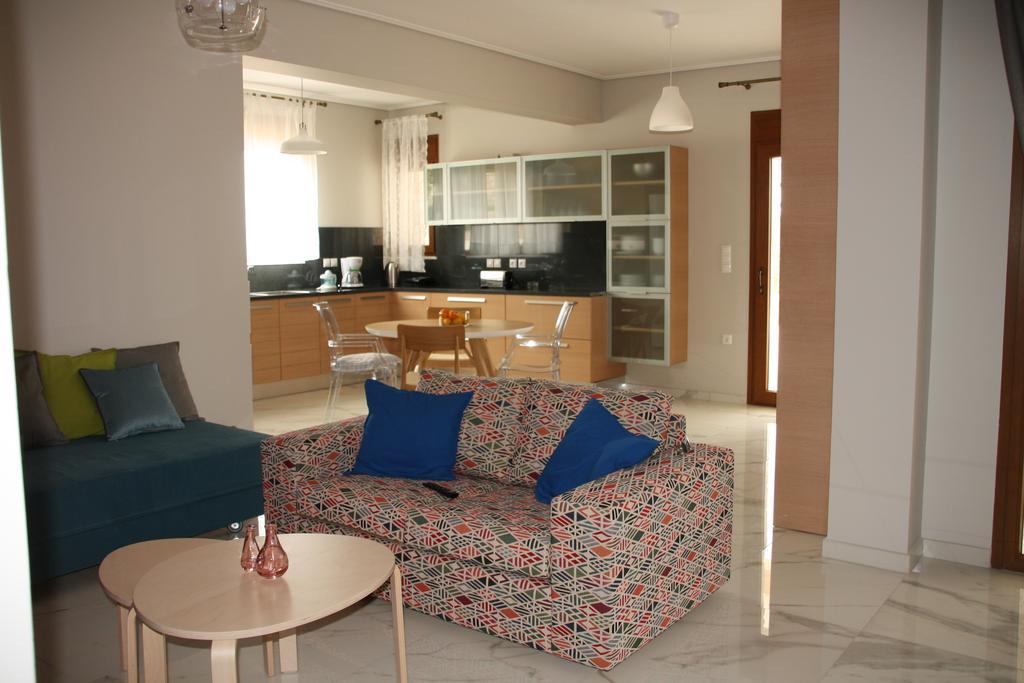 Petra Luxury Rooms And Apartments Corinth Exterior photo